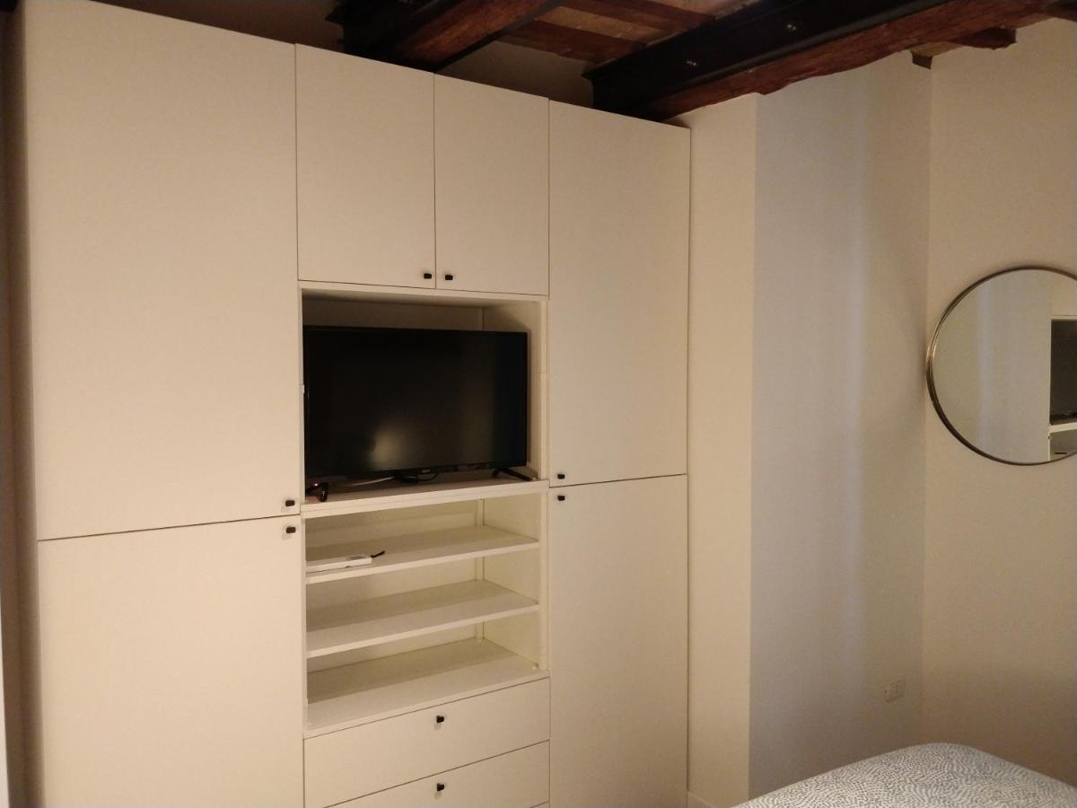 Isi Guesthouse 29 Iesi Eksteriør bilde