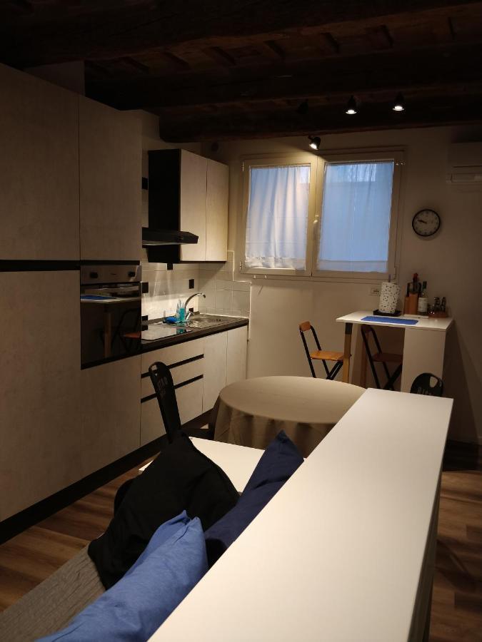 Isi Guesthouse 29 Iesi Eksteriør bilde