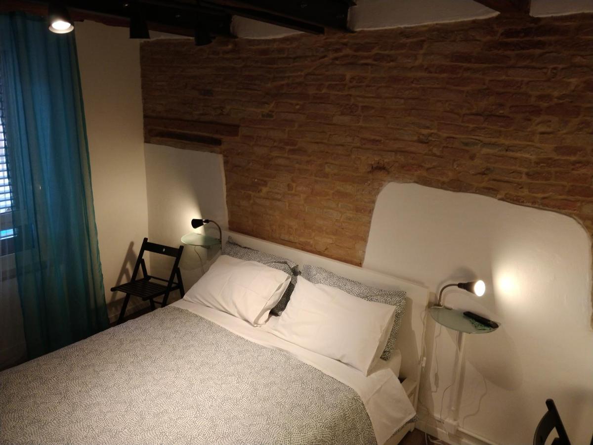 Isi Guesthouse 29 Iesi Eksteriør bilde