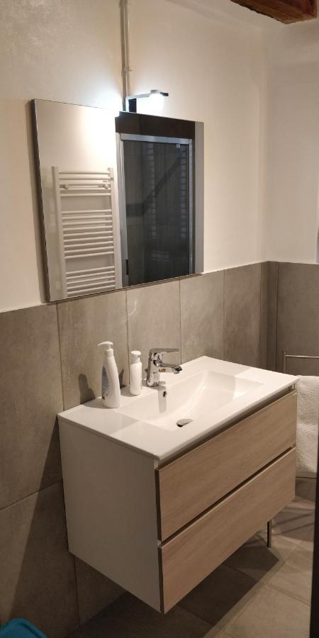 Isi Guesthouse 29 Iesi Eksteriør bilde