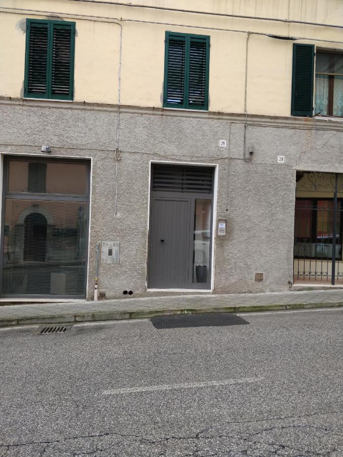 Isi Guesthouse 29 Iesi Eksteriør bilde